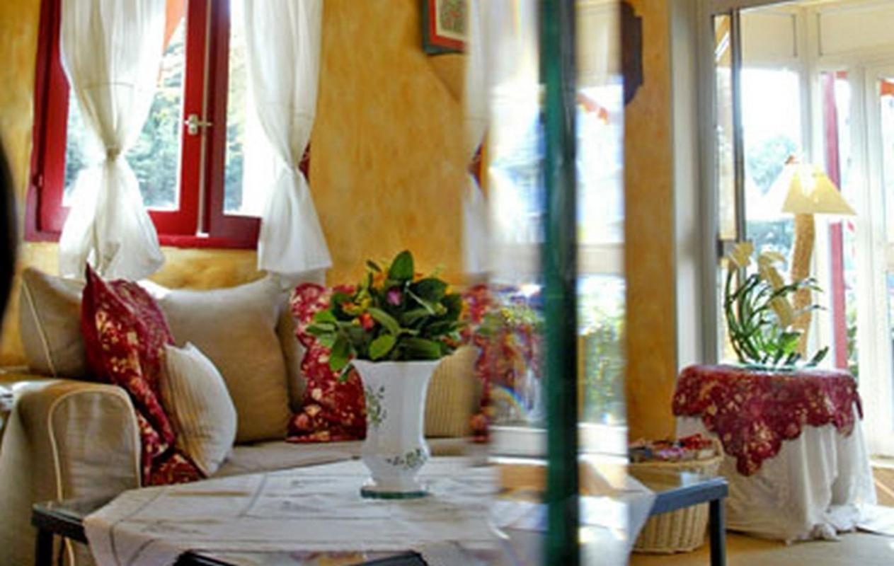 Hotel Maya Cavalaire-sur-Mer Exterior photo