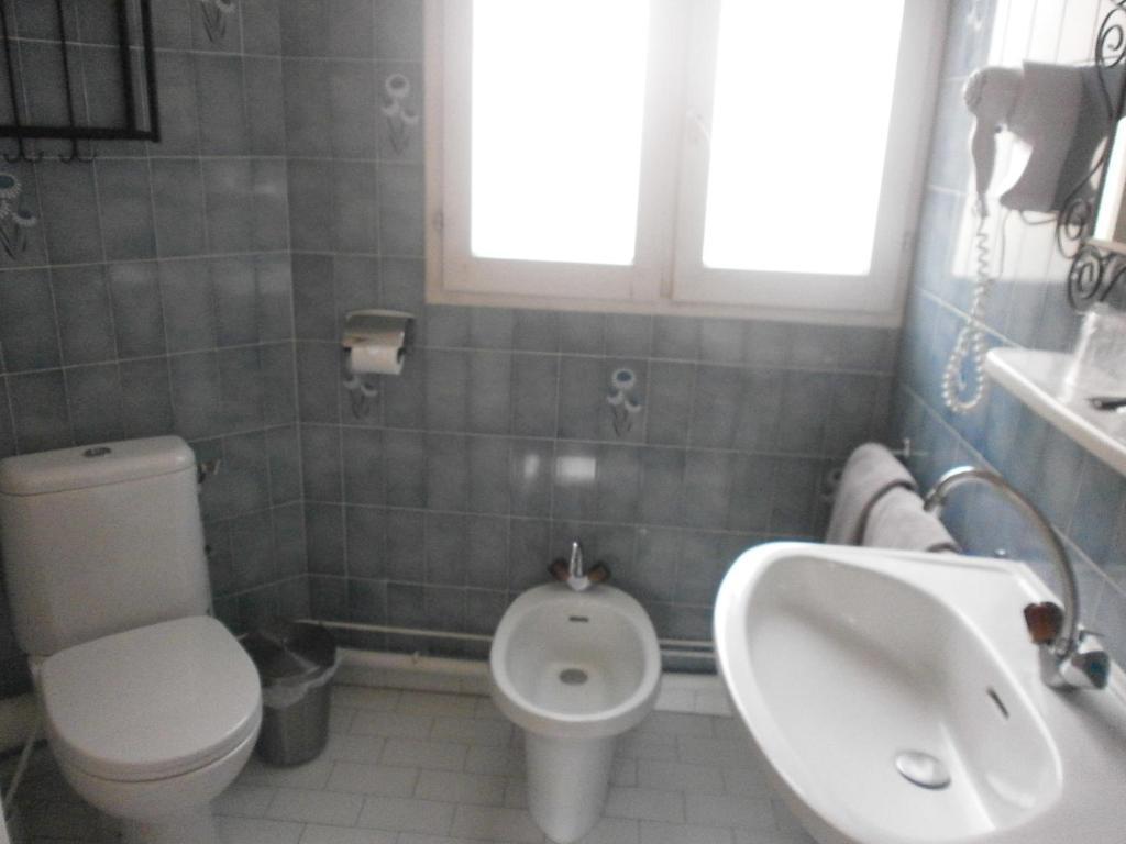 Hotel Maya Cavalaire-sur-Mer Room photo